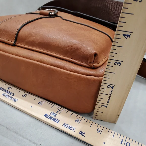 Weixier travel bag men's brown leather 9×10×2 inches adjustable strap NEW